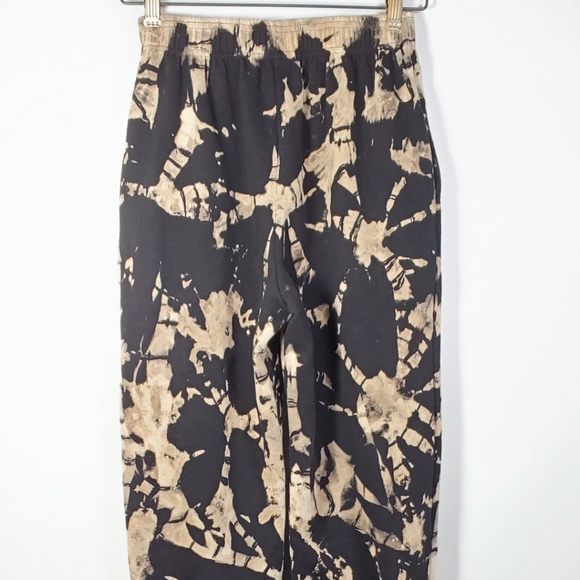 Custom Reverse Tiedye Sweatpants - Picture 6 of 9